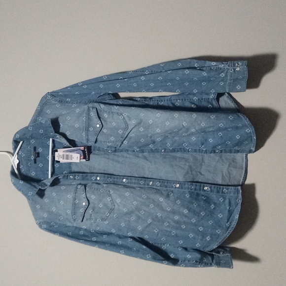 Denim button down shirt - Picture 2 of 4